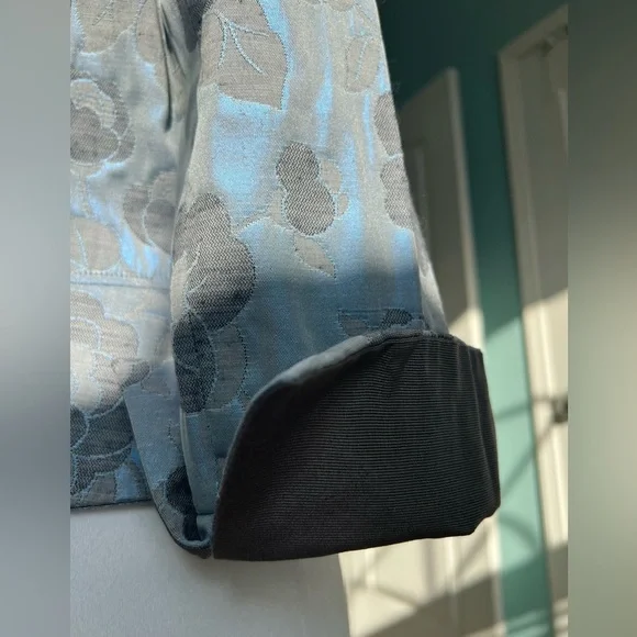 Armani Iridescent Blue Jacquard Blazer Floral Pattern, Size 4 - Picture 13 of 15